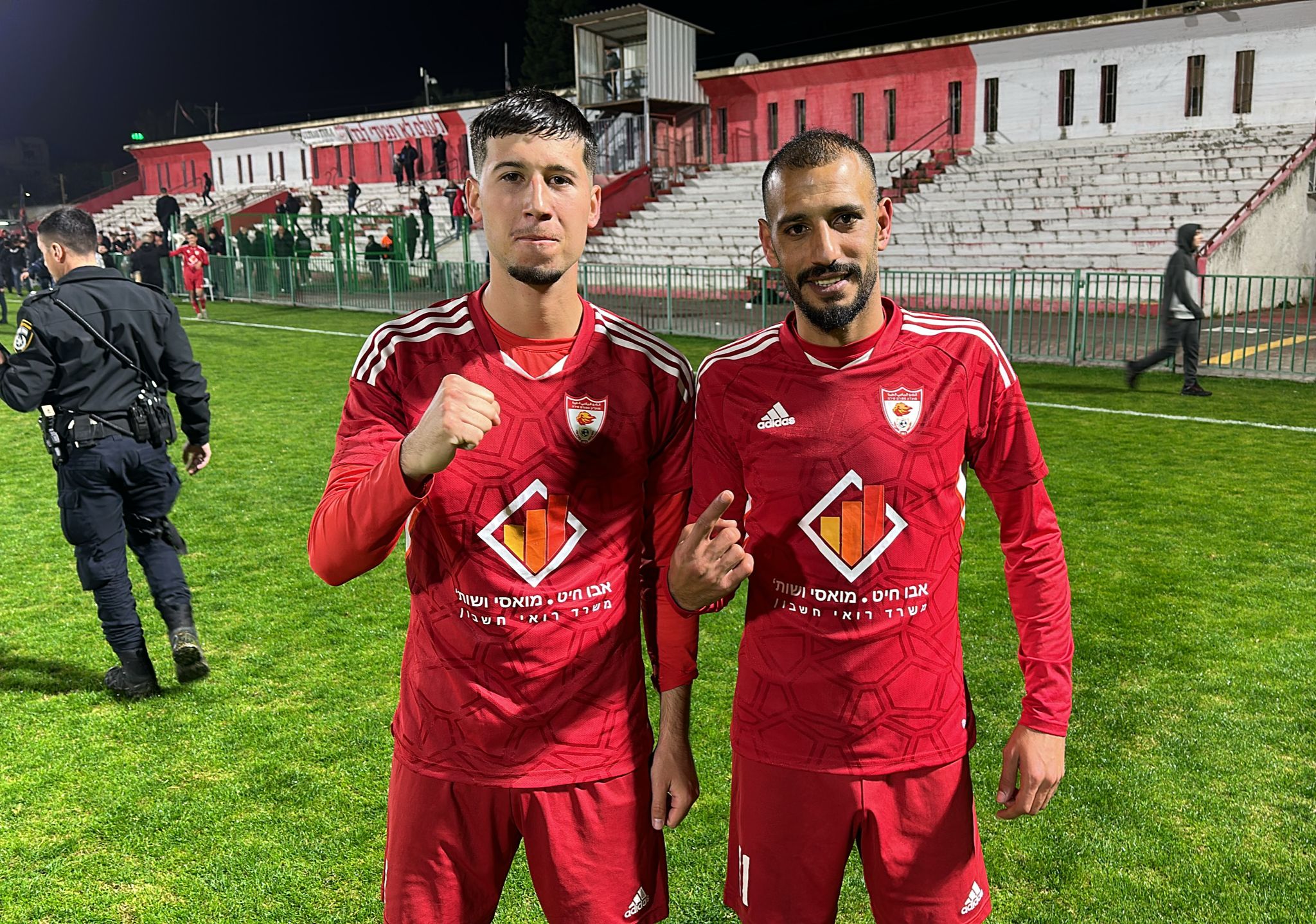 סלים עמאש ואיתי ישי שחקני טירה